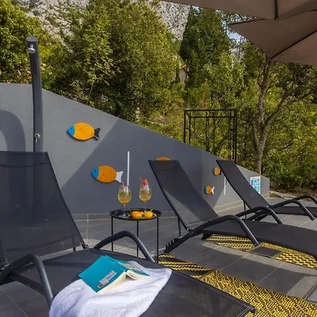 2m Seoska kuća Makarska