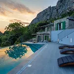 2m Casa di campagna Makarska